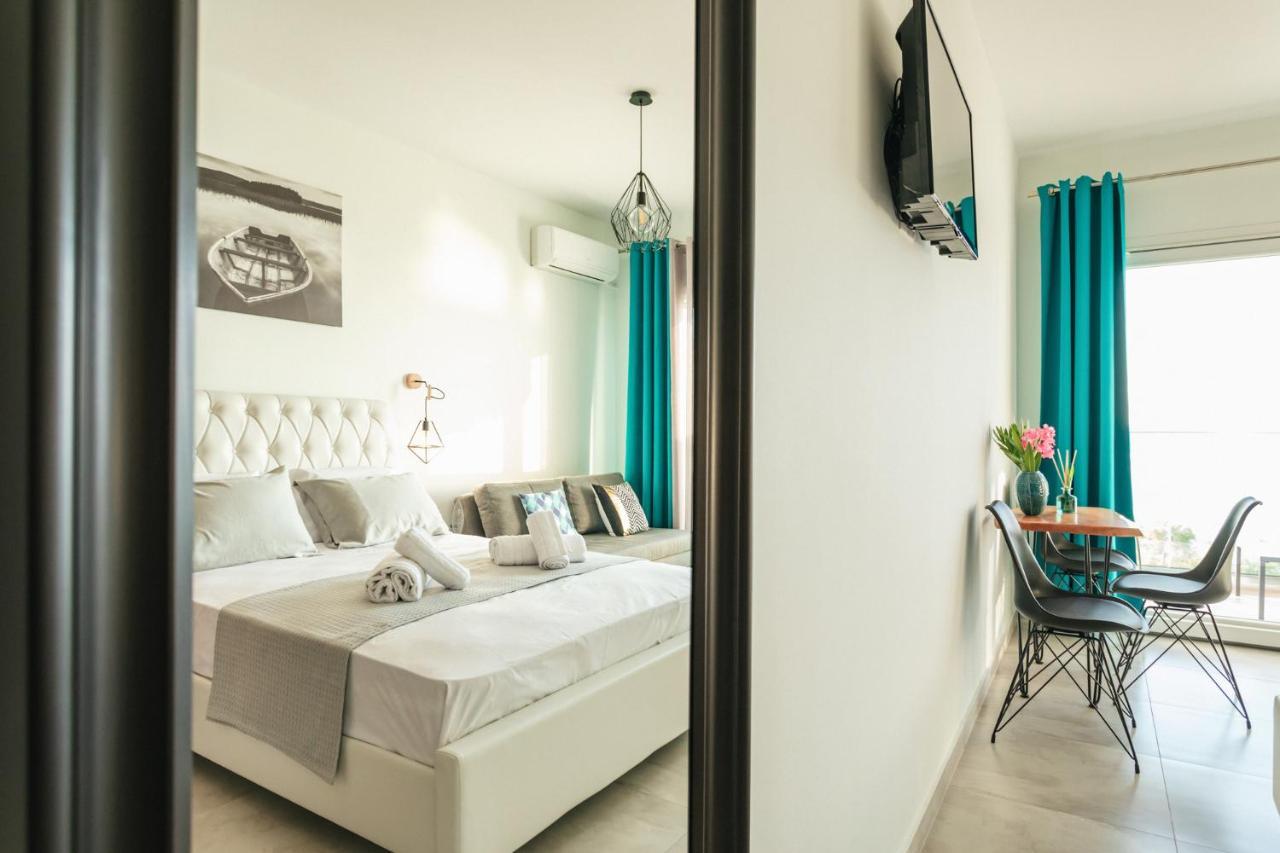 Blue Studios Peraia Екстер'єр фото